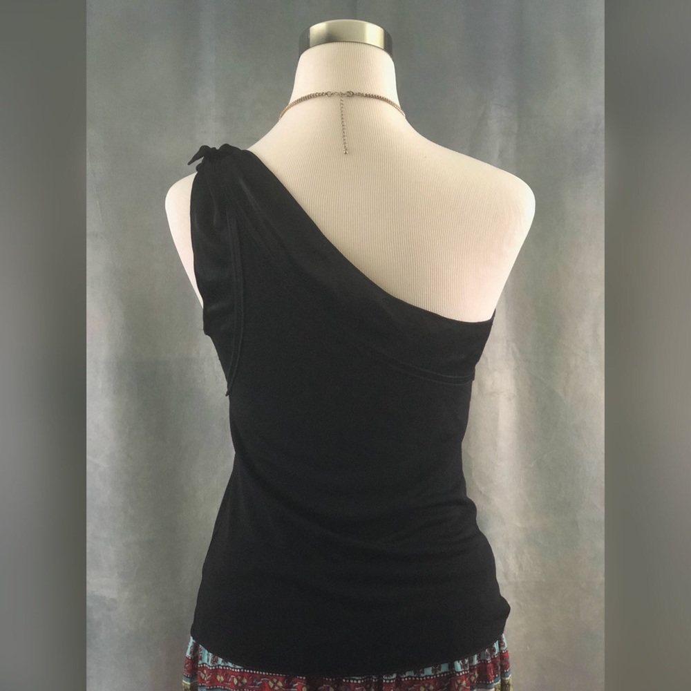 One-shoulder top - Picture 4 of 6